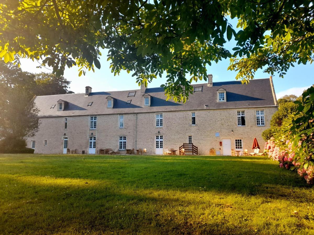 Hotel Le Manoir De Mathan Crepon A La Campagne 5 Mn D'Arromanches Et 10 Mn De Bayeux Eksteriør bilde