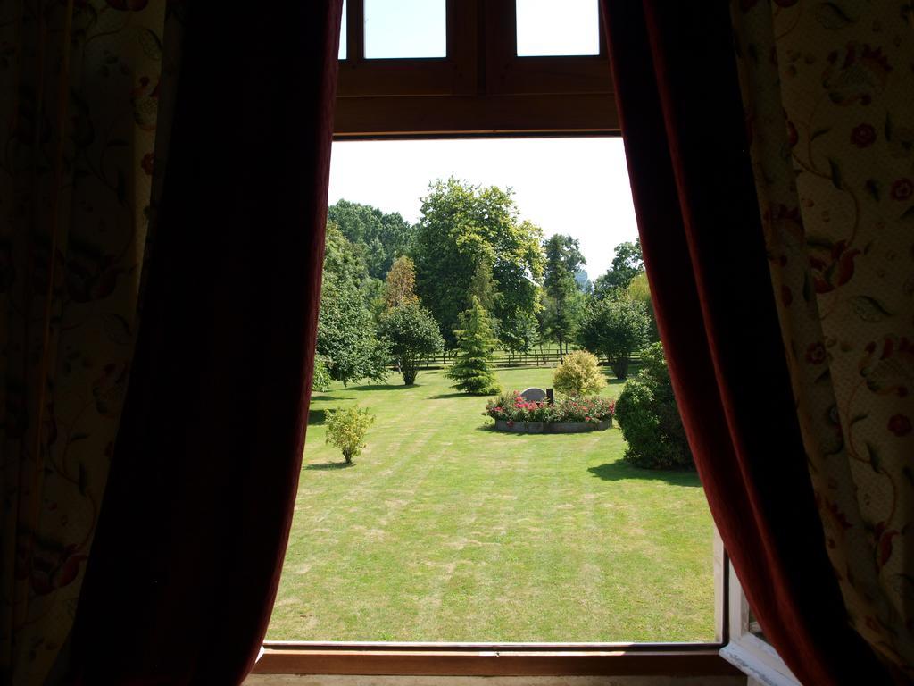 Hotel Le Manoir De Mathan Crepon A La Campagne 5 Mn D'Arromanches Et 10 Mn De Bayeux Eksteriør bilde