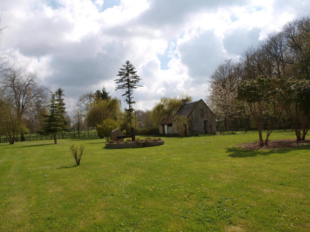 Hotel Le Manoir De Mathan Crepon A La Campagne 5 Mn D'Arromanches Et 10 Mn De Bayeux Eksteriør bilde