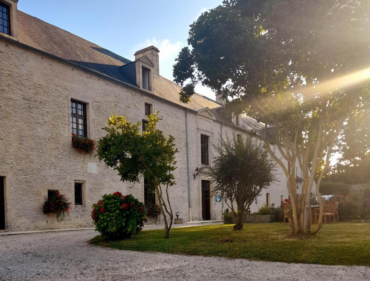 Hotel Le Manoir De Mathan Crepon A La Campagne 5 Mn D'Arromanches Et 10 Mn De Bayeux Eksteriør bilde