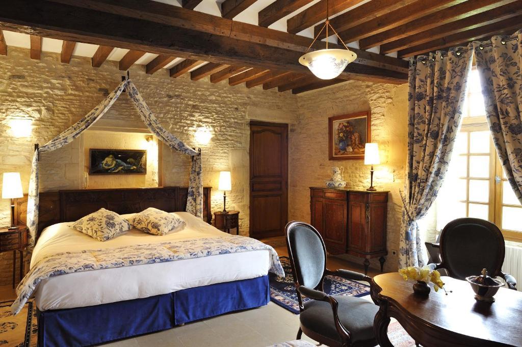 Hotel Le Manoir De Mathan Crepon A La Campagne 5 Mn D'Arromanches Et 10 Mn De Bayeux Rom bilde